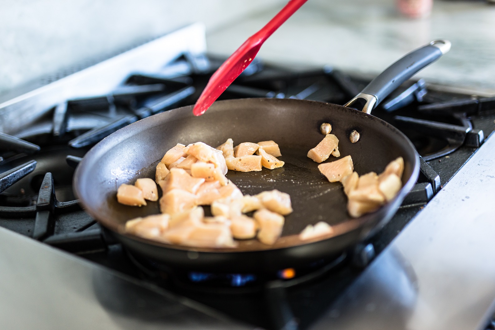 Possible to save this Red Copper 'nonstick' pan? : r/Cooking